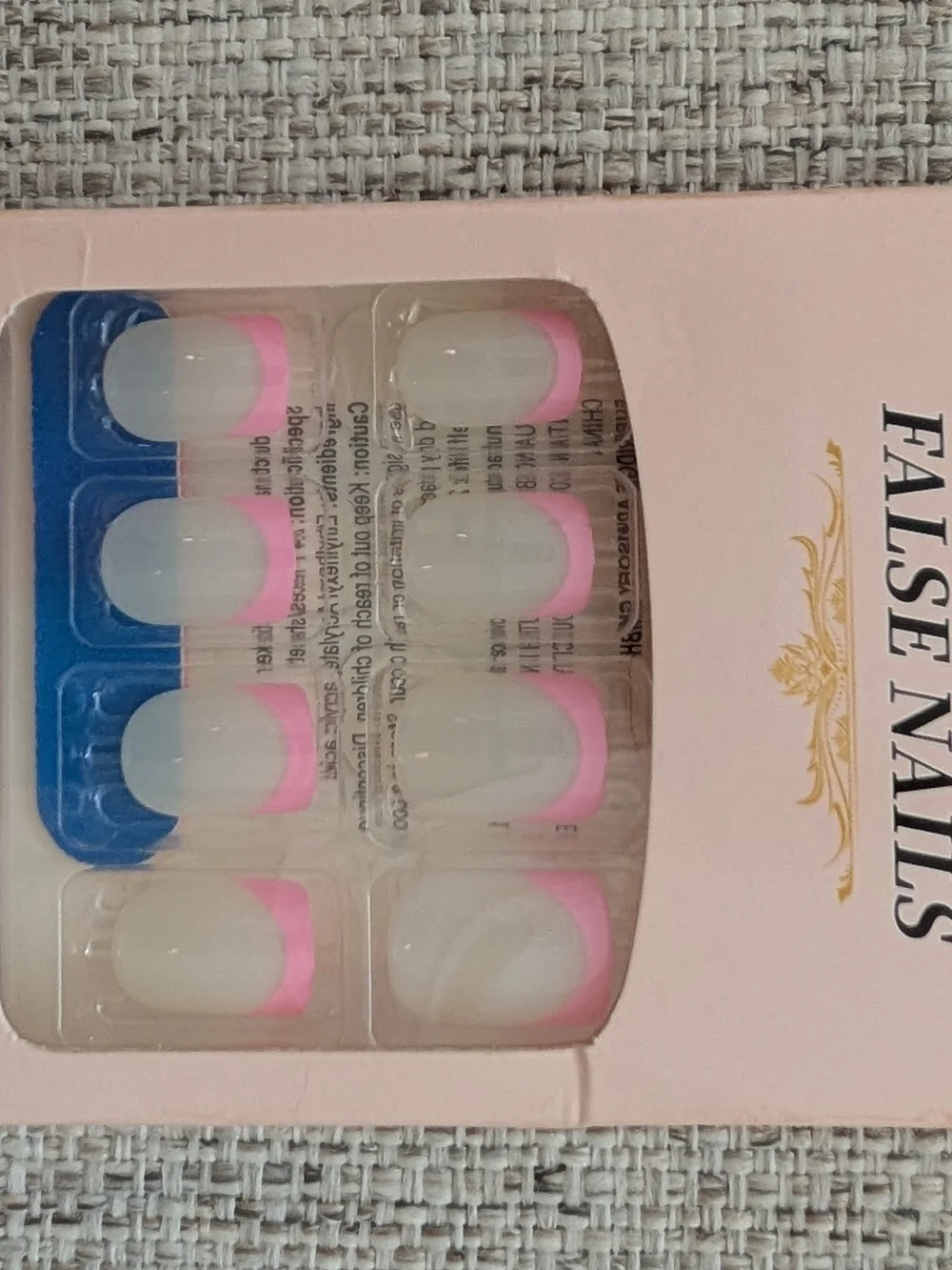 Artificial nails. different colors. brand new. 22 packs for 30$